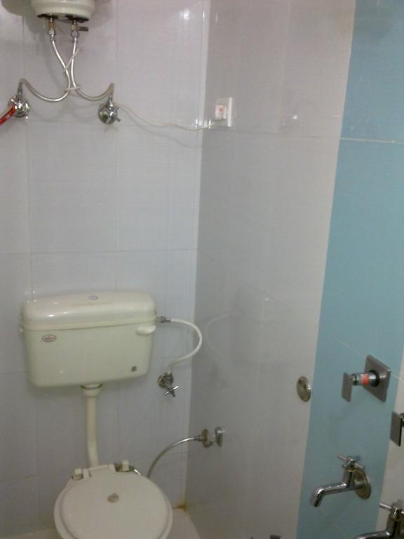 Hotel Kumar Residency Dharamshala Bagian luar foto